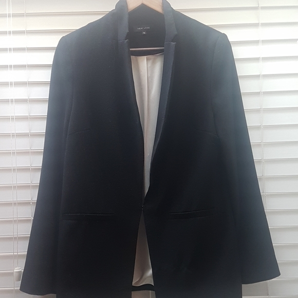 Size 10 New Look soft crepe boss babe blazer - Picture 1 of 4